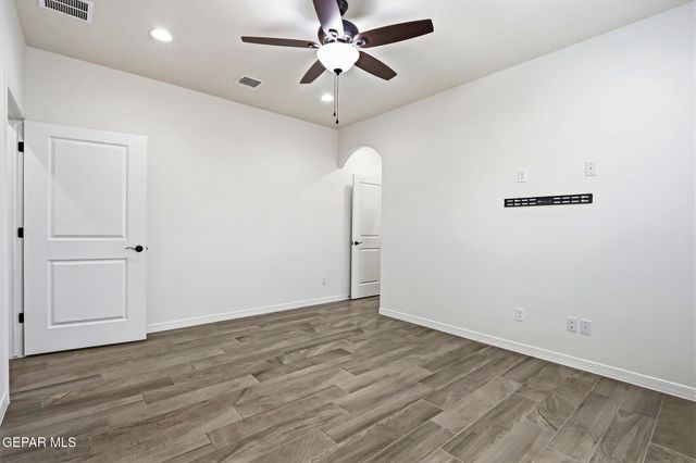 13106 Kington Avenue, El Paso, TX 79928