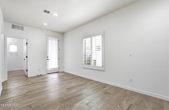 13106 Kington Avenue, El Paso, TX 79928