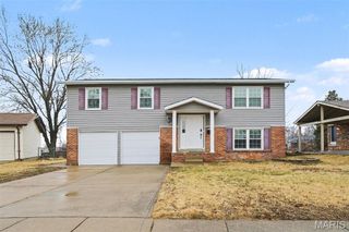 2377 Farflung Drive, Florissant, MO 63031