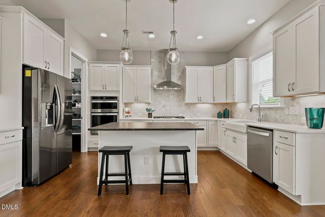 208 Silent Cove Lane, Holly Springs, NC 27540
