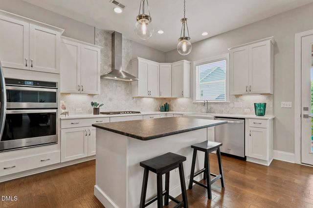 208 Silent Cove Lane, Holly Springs, NC 27540