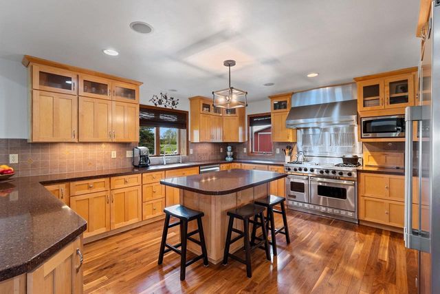 4360 REIGHMOOR ROAD, Omro, WI 54963
