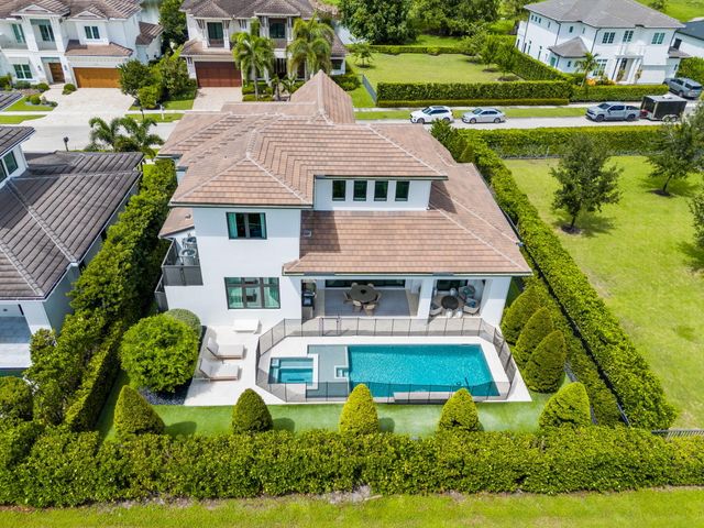 3080 Blue Cypress Lane, Wellington, FL 33414