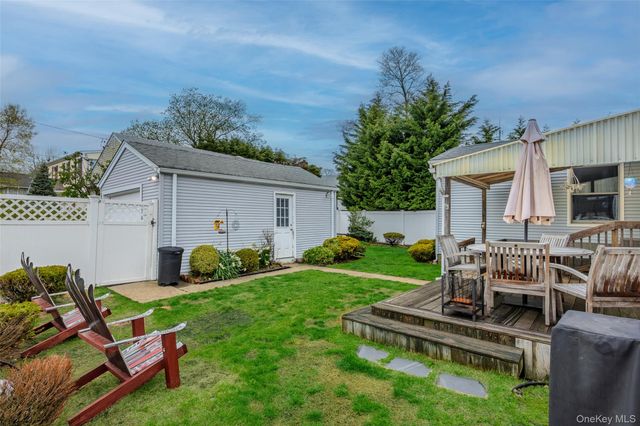 25 E Shore Drive, Massapequa, NY 11758