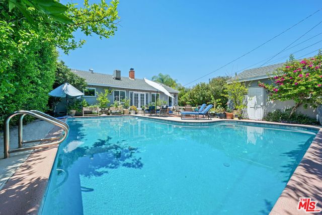 19540 Gilmore Street, Reseda, CA 91335