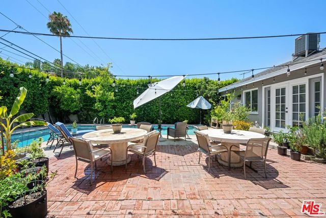 19540 Gilmore Street, Reseda, CA 91335