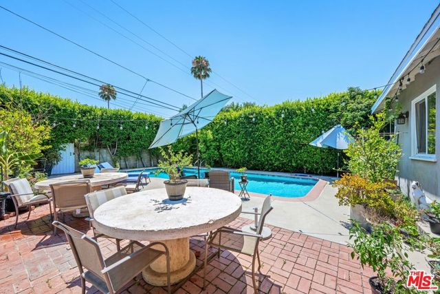 19540 Gilmore Street, Reseda, CA 91335