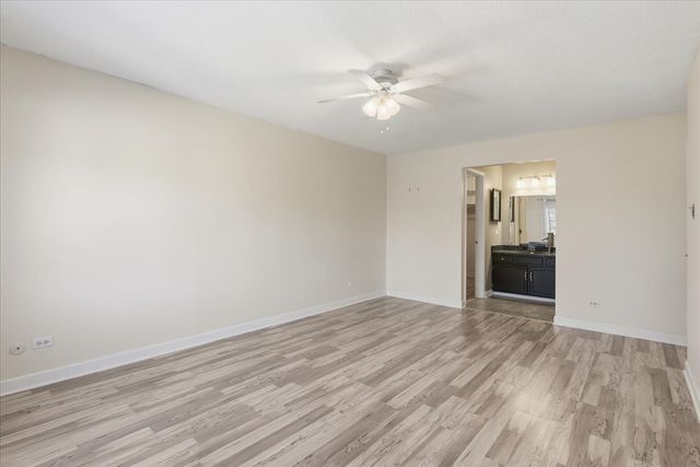 7711 W OAK RIDGE Court 2A, Palos Heights, IL 60463