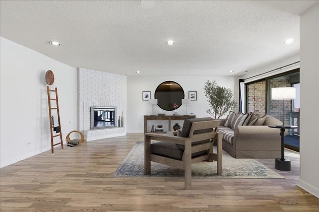 7711 W OAK RIDGE Court 2A, Palos Heights, IL 60463