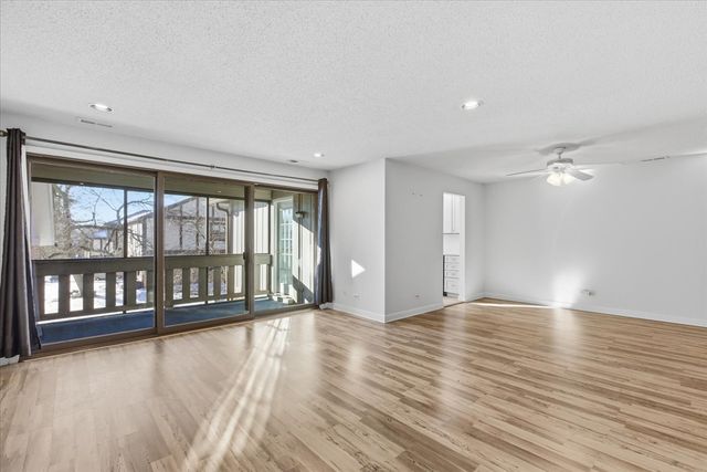 7711 W OAK RIDGE Court 2A, Palos Heights, IL 60463