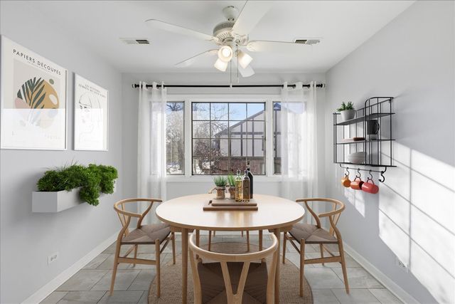 7711 W OAK RIDGE Court 2A, Palos Heights, IL 60463