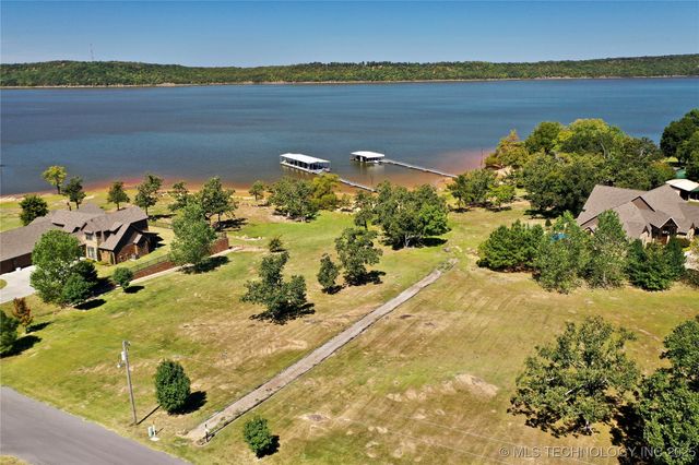 4 Channel Road, Eufaula, OK 74432