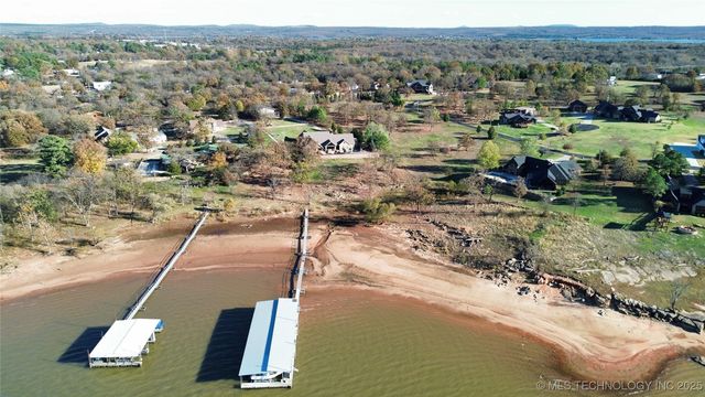 4 Channel Road, Eufaula, OK 74432