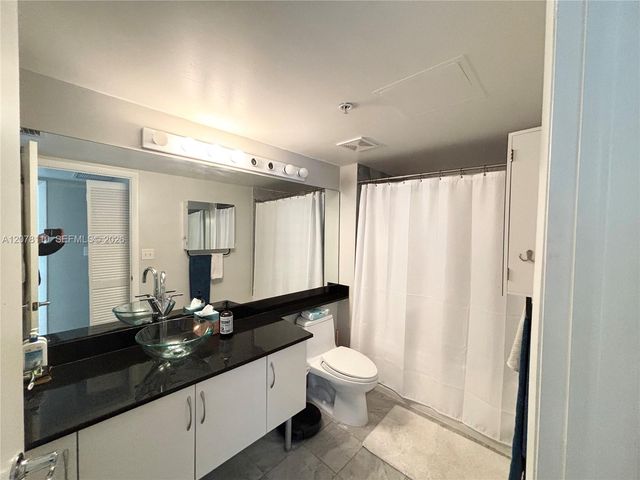 31 SE 5th Street 2805, Miami, FL 33131