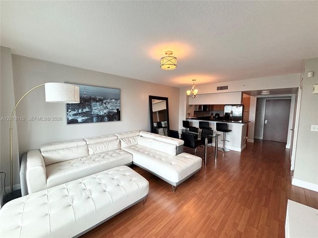 31 SE 5th Street 2805, Miami, FL 33131