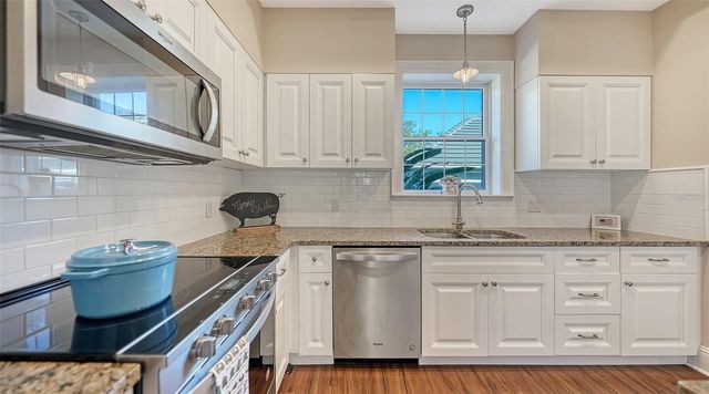 57 BISHOPS COURT ROAD 121, Osprey, FL 34229