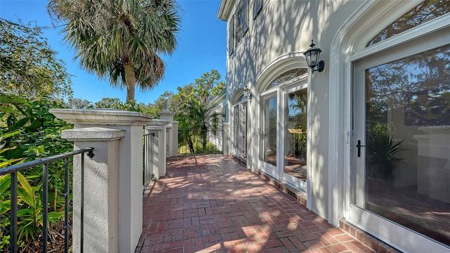 57 BISHOPS COURT ROAD 121, Osprey, FL 34229