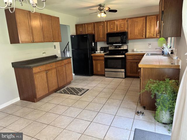 1500 WANDERING WAY, Harrisburg, PA 17110