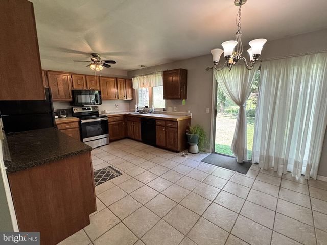 1500 WANDERING WAY, Harrisburg, PA 17110