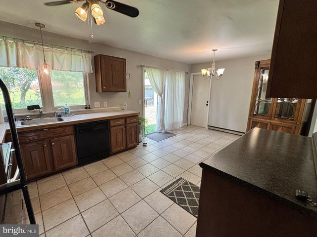 1500 WANDERING WAY, Harrisburg, PA 17110