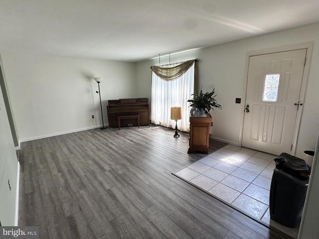1500 WANDERING WAY, Harrisburg, PA 17110