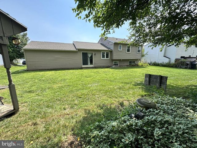 1500 WANDERING WAY, Harrisburg, PA 17110