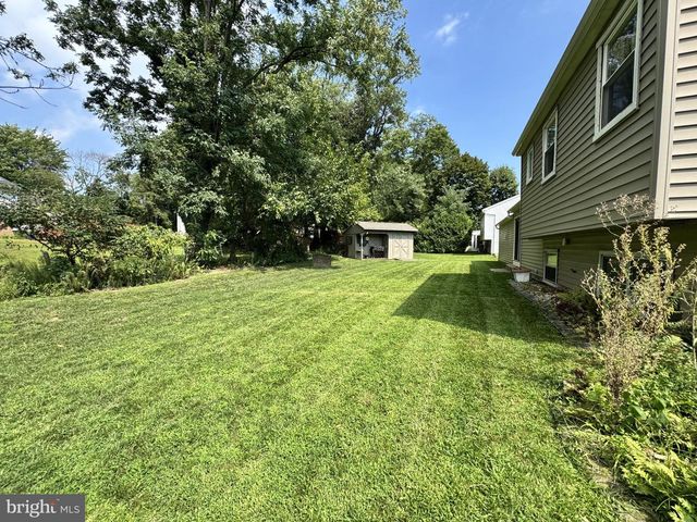 1500 WANDERING WAY, Harrisburg, PA 17110