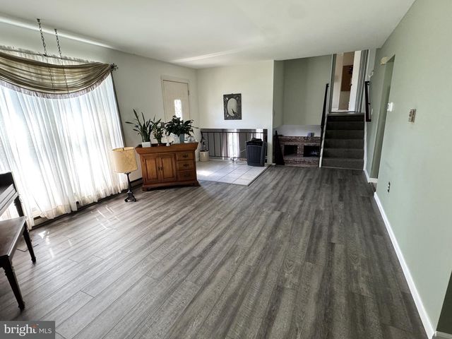 1500 WANDERING WAY, Harrisburg, PA 17110