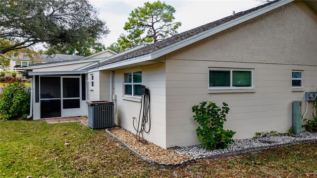 9855 SW 85TH TERRACE ROAD A, Ocala, FL 34481