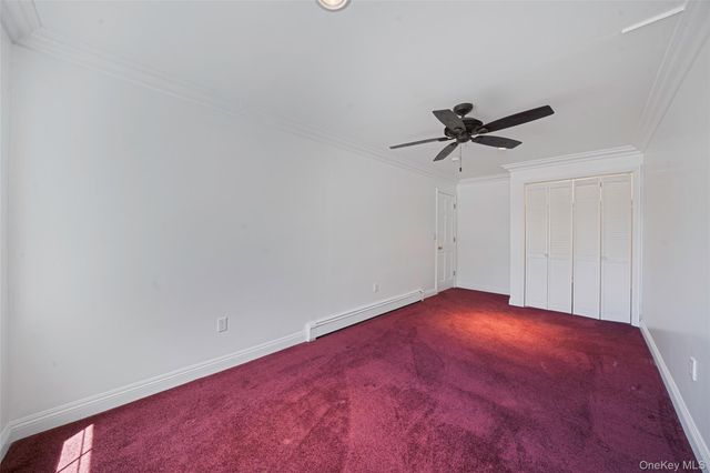 7 New Jersey Court, Dix Hills, NY 11746
