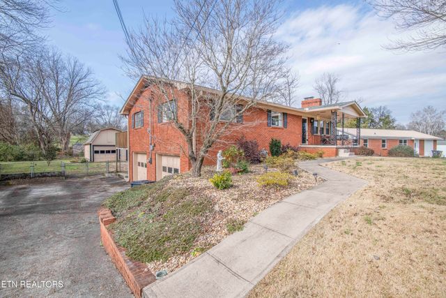 5409 Inwood Rd, Knoxville, TN 37921