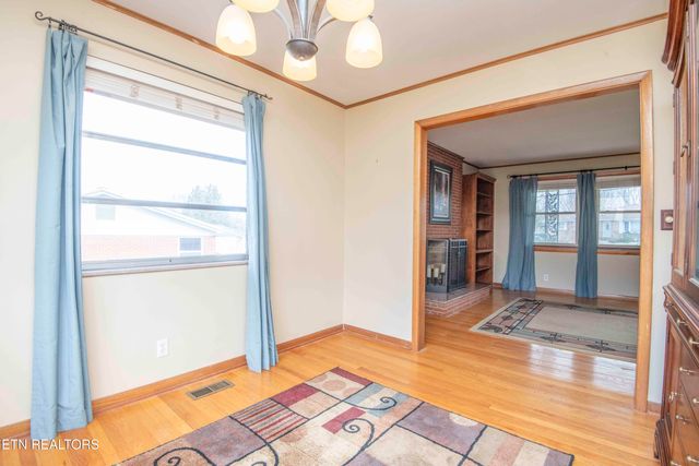 5409 Inwood Rd, Knoxville, TN 37921