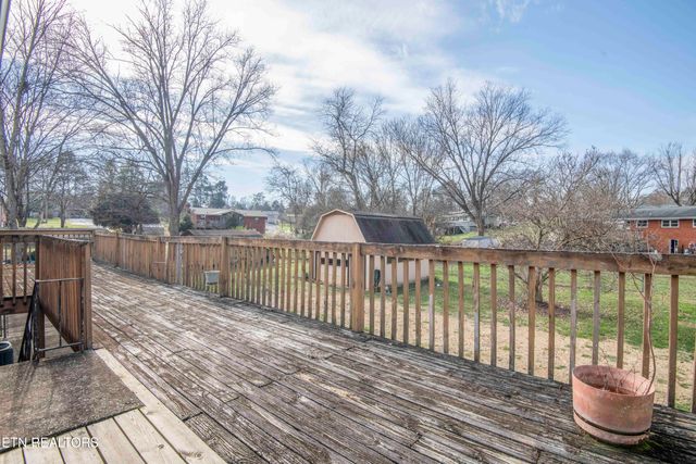 5409 Inwood Rd, Knoxville, TN 37921