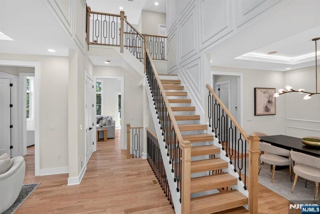 81 Ridge Drive, Livingston, NJ 07039