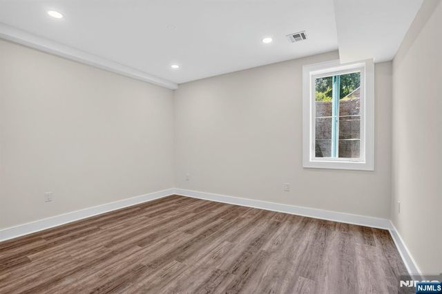 81 Ridge Drive, Livingston, NJ 07039