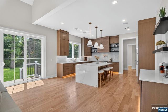 81 Ridge Drive, Livingston, NJ 07039