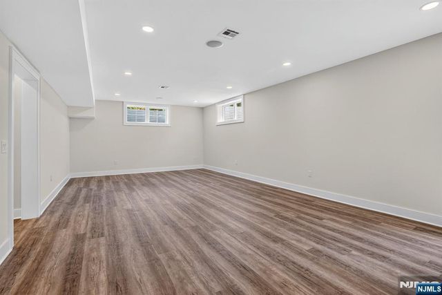 81 Ridge Drive, Livingston, NJ 07039