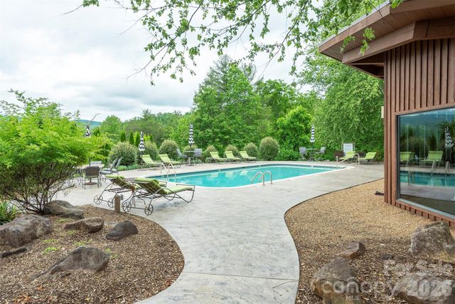 2391 French Broad Parkway 34, Marshall, NC 28753