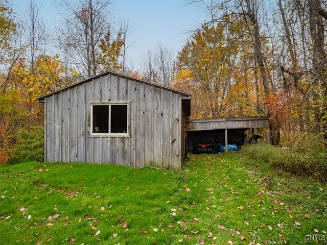 17 Factory Street, Constantia, NY 13042