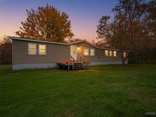 17 Factory Street, Constantia, NY 13042