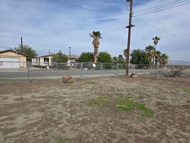 9588 Avenue H, Bombay Beach, CA 92257