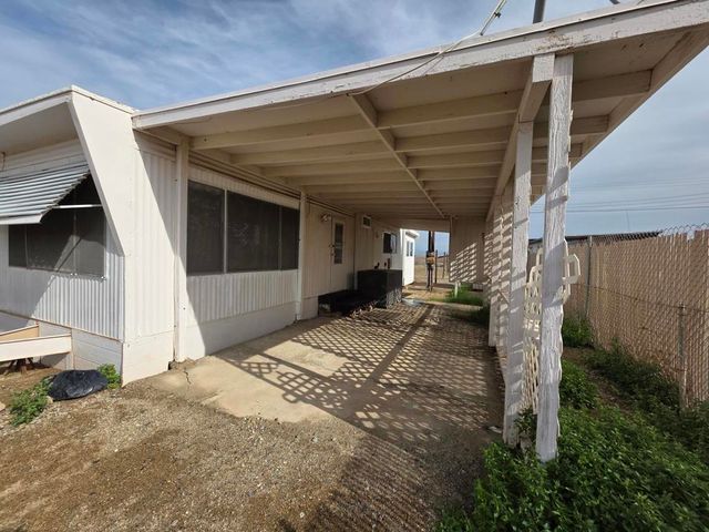 9588 Avenue H, Bombay Beach, CA 92257