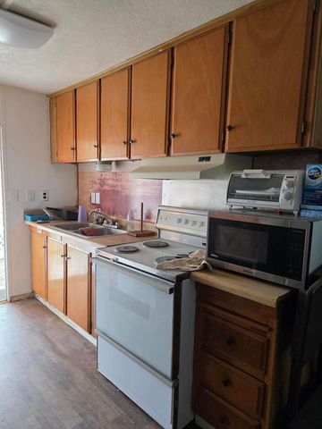 9588 Avenue H, Bombay Beach, CA 92257