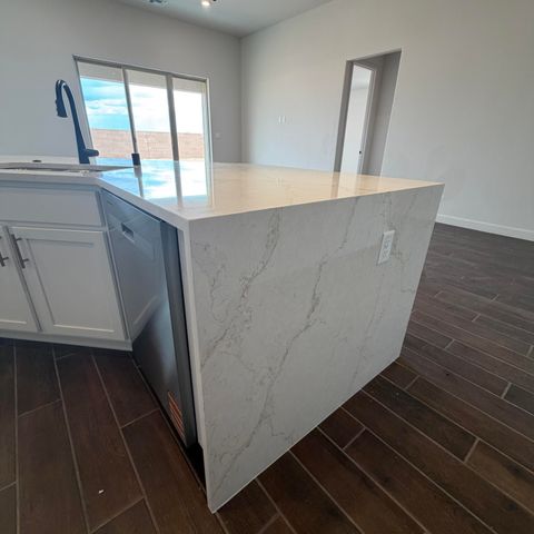 2451 Marble Avenue NE, Rio Rancho, NM 87144