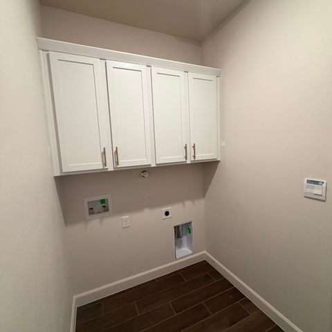 2451 Marble Avenue NE, Rio Rancho, NM 87144