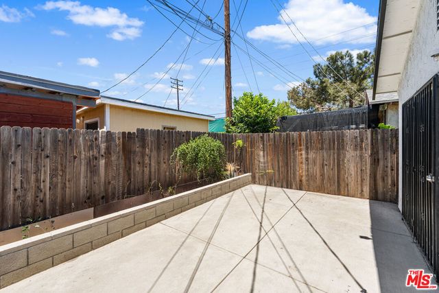 11477 Amboy Avenue, San Fernando, CA 91340