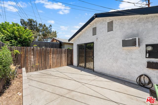 11477 Amboy Avenue, San Fernando, CA 91340