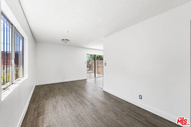 11477 Amboy Avenue, San Fernando, CA 91340