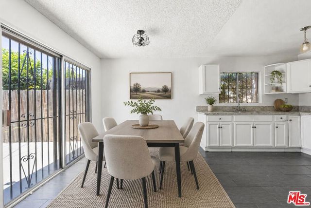 11477 Amboy Avenue, San Fernando, CA 91340