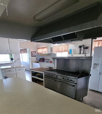 4213 Prince Street, Bakersfield, CA 93301